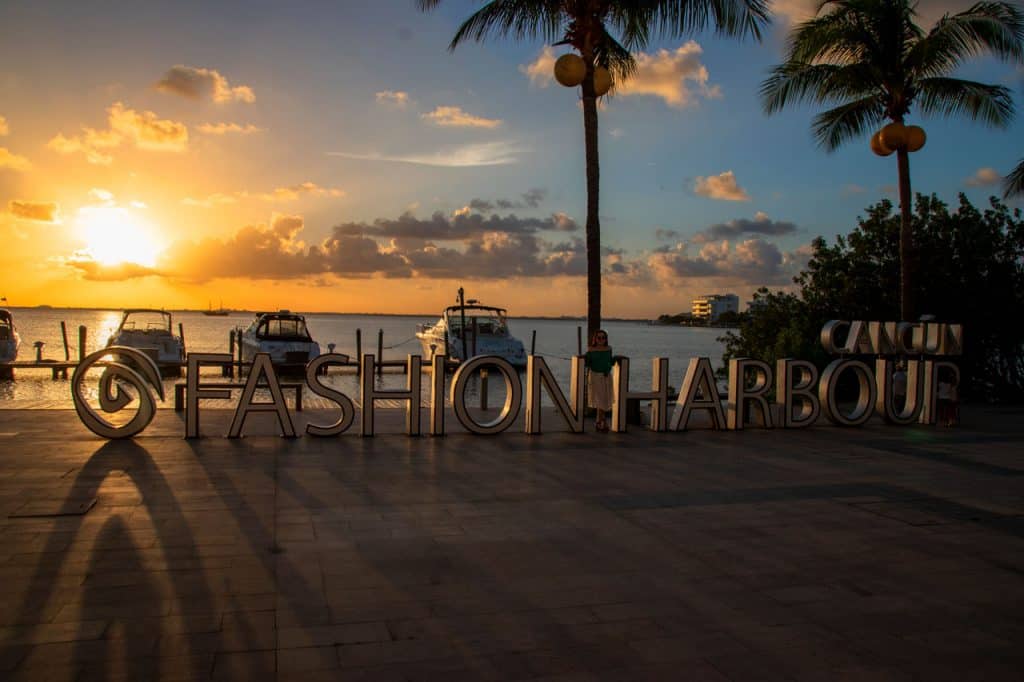 Fashion Harbour Cancun